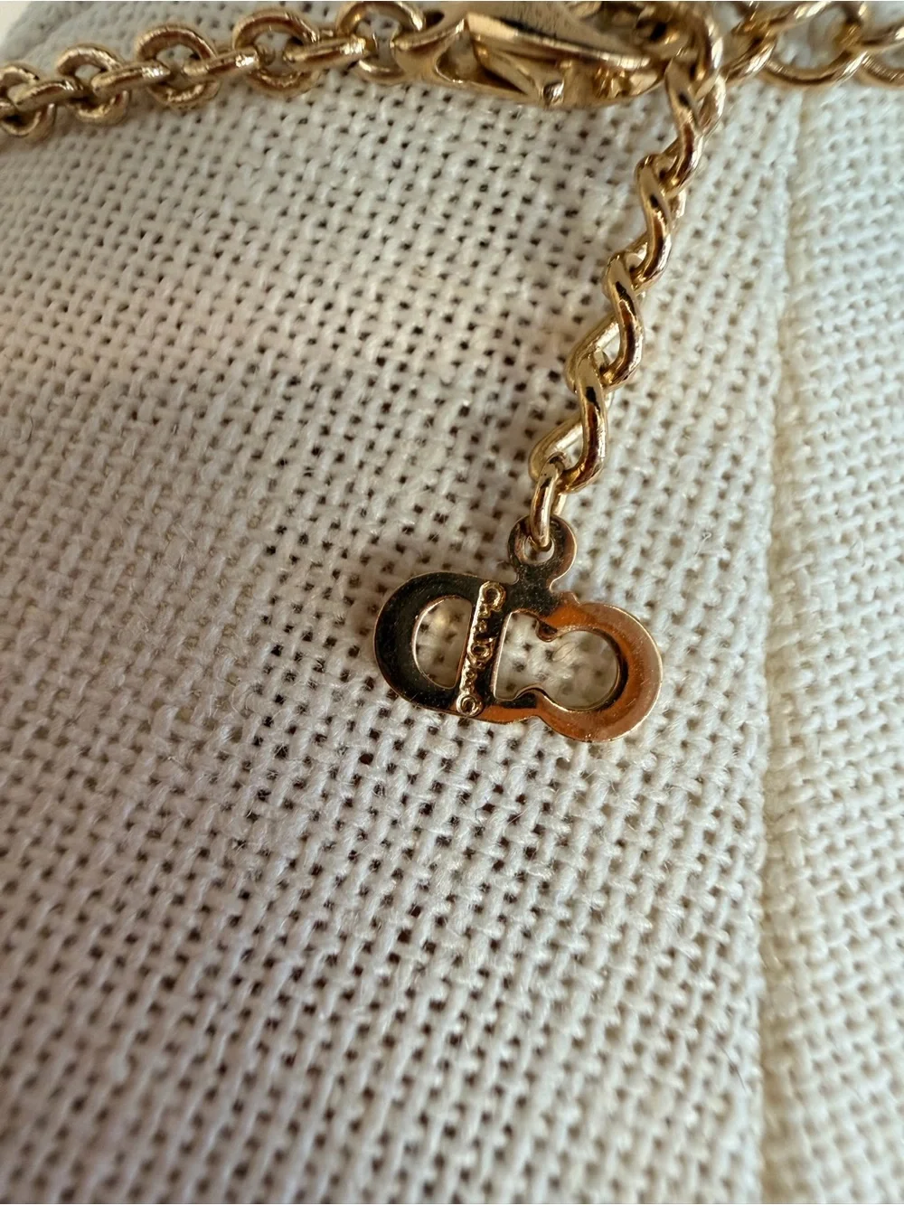 Gold Letter Charm Pendant Necklace - Women Jewelry - Picture 5 of 5